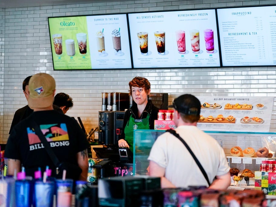 starbucks-is-suffering-from-a-mountain-of-mobile-orders-and-chronic-understaffing,-a-store-employee-says